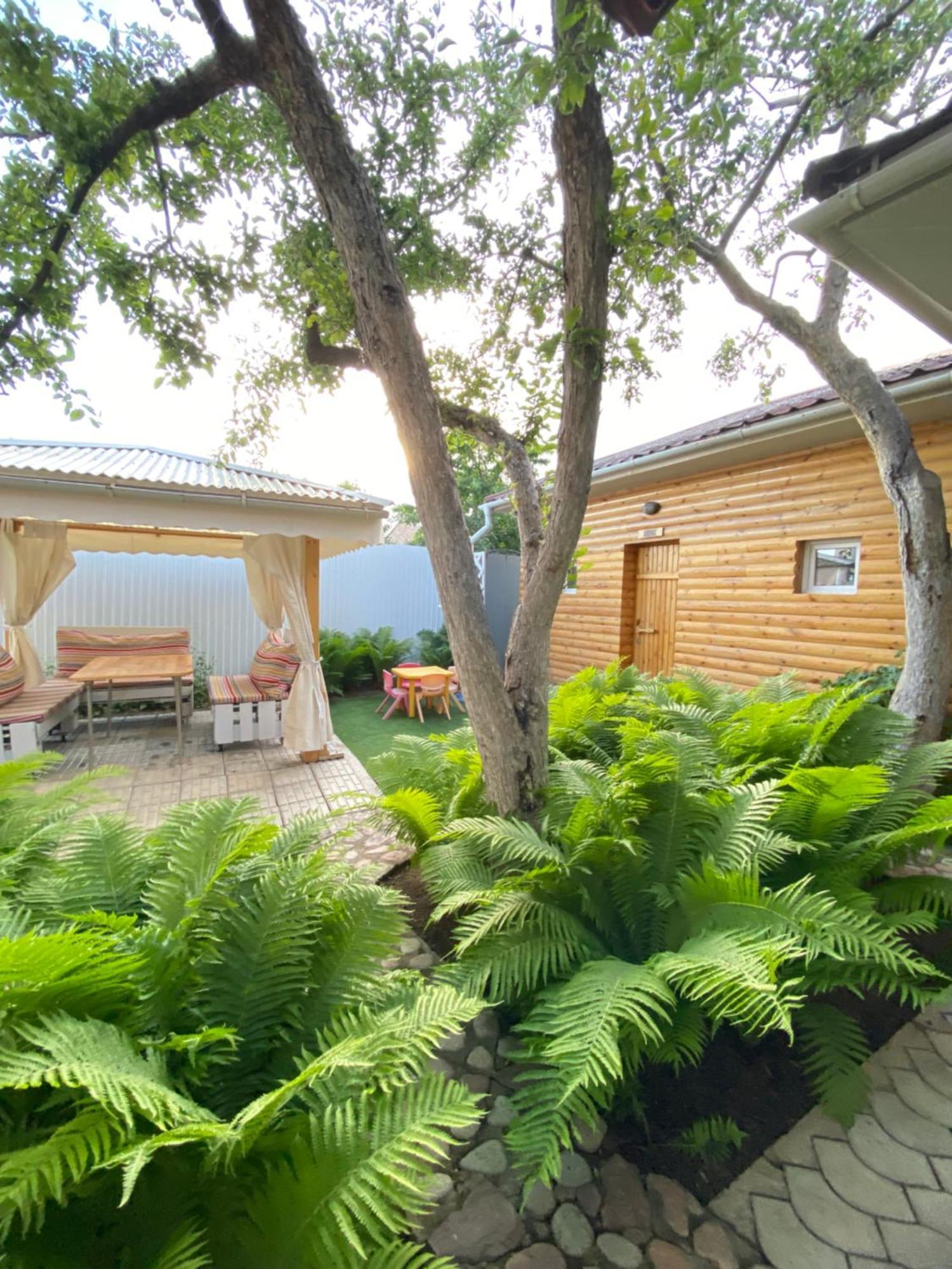 Osobyi Guest House Cholpon-Ata Exterior photo